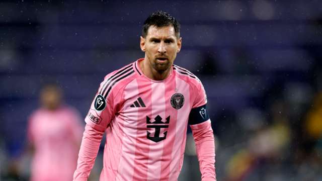 Messi made to wait for 900th goal in Champions Cup draw as keeper St. Clair stars