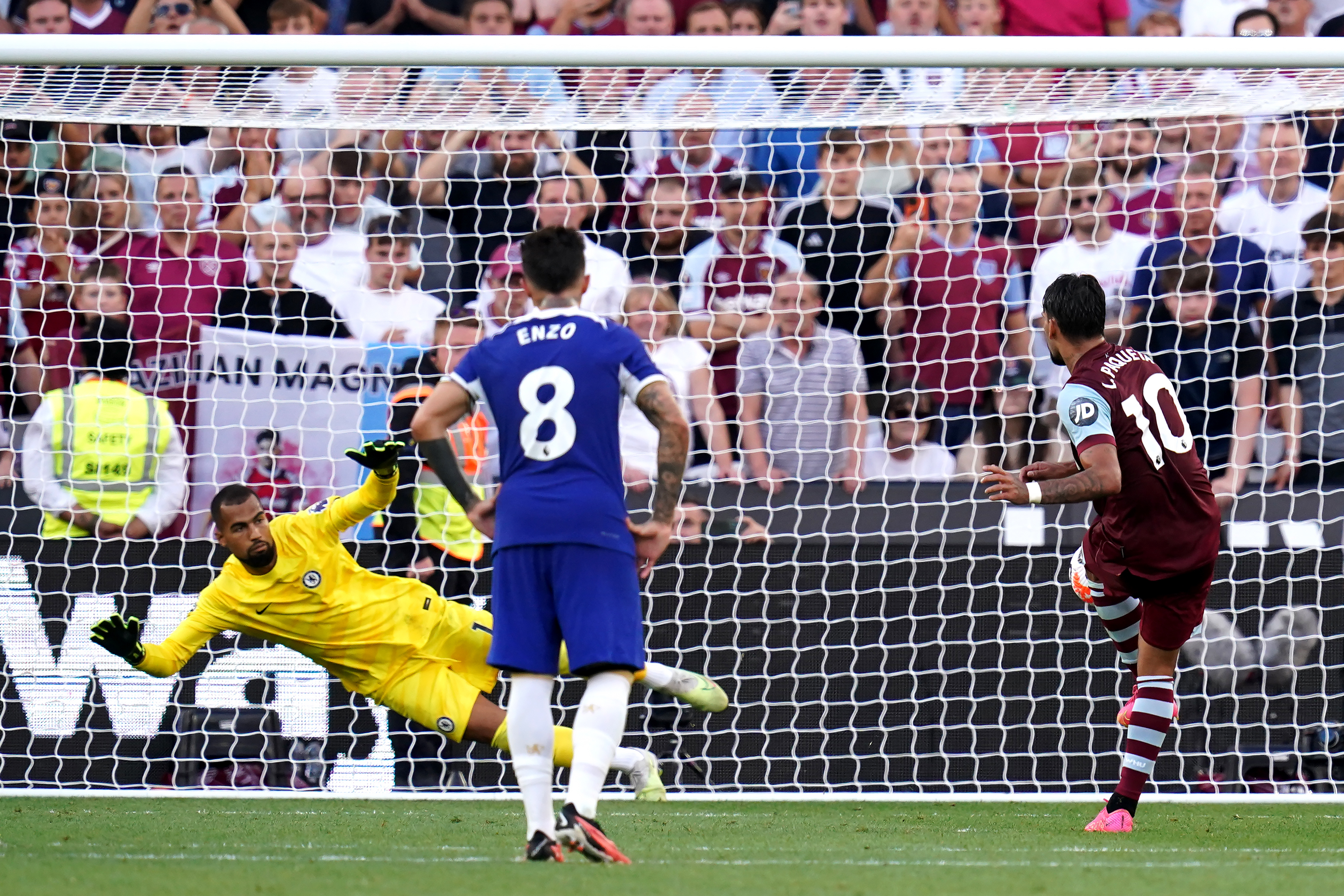 James Ward-Prowse and Lucas Paqueta make mark as 10-man West Ham stun Chelsea
