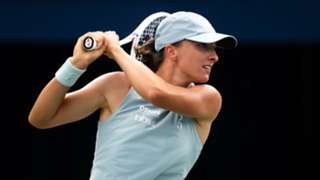 Swiatek books place in Canadian Open quarters with resilient comeback