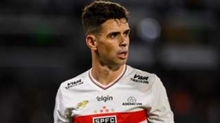 Former Chelsea and Brazil midfielder Oscar retires due to fainting condition