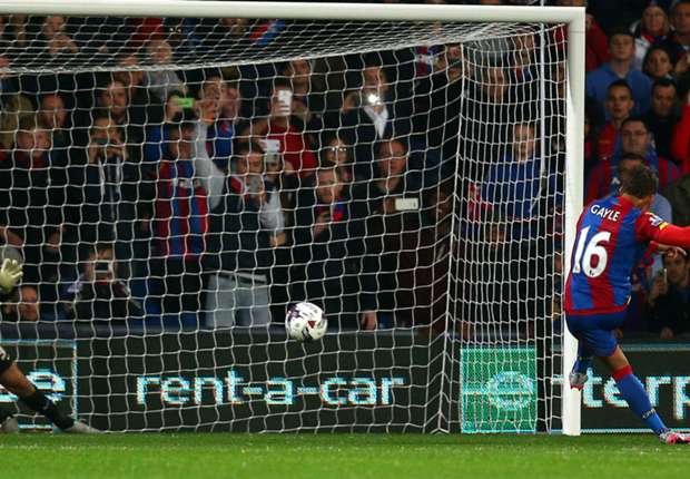 dwight-gayle_xk76t3019csl128fkk5xzc1oy.jpg