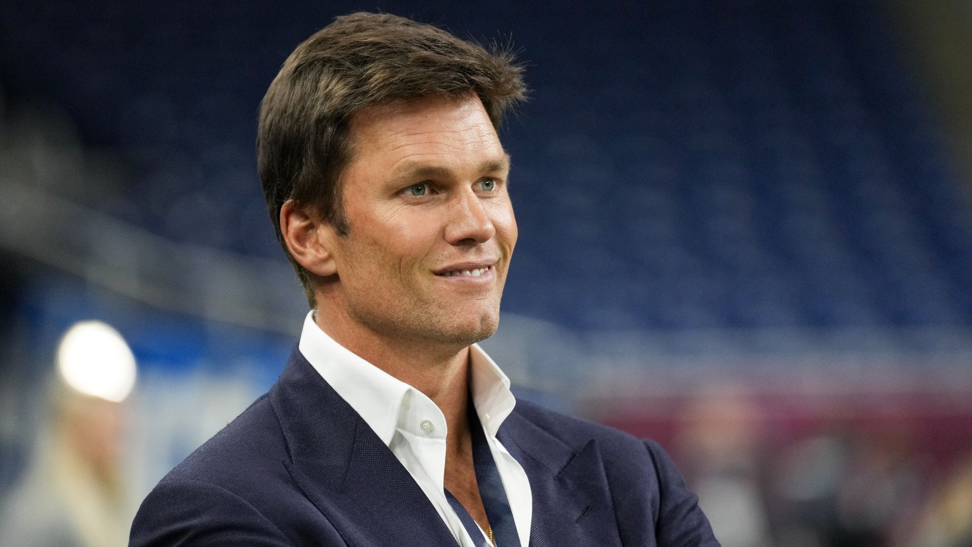 Patriots to retire number 12 shirt and build statue in Brady's honour