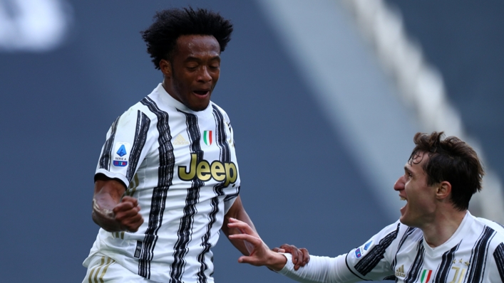 Juan Cuadrado celebrates his first goal in Juventus' 3-2 win over Inter