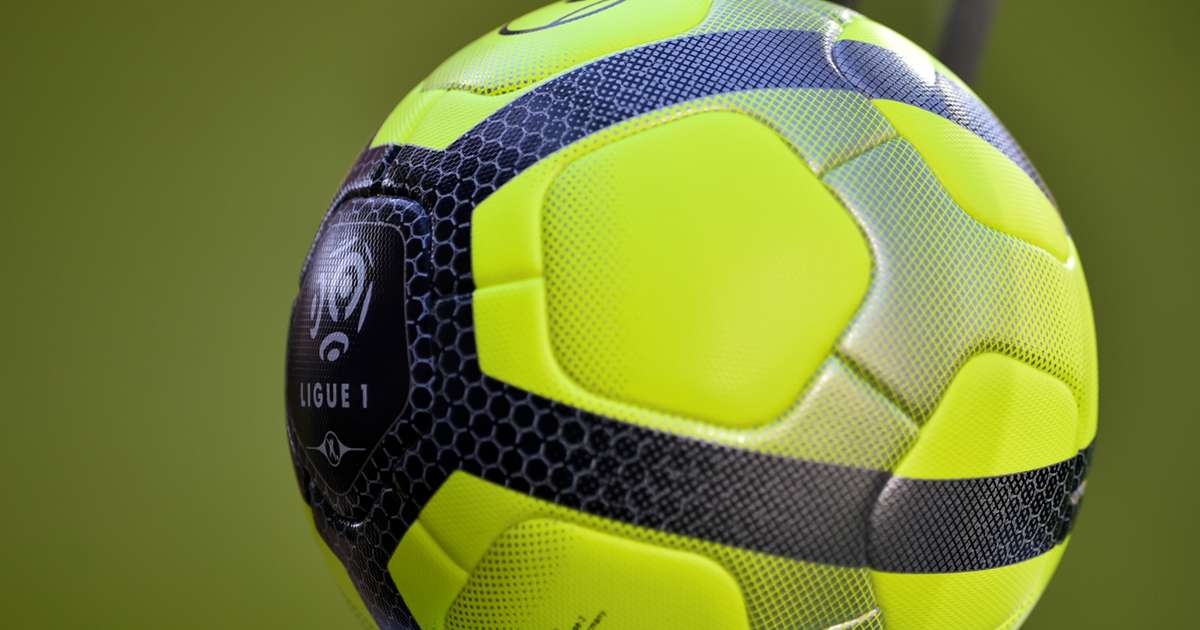 NIKE Ballon de football PSG 2019