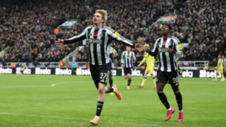 Newcastle United 2-0 Tottenham: Schar and Woltemade send EFL Cup holders through