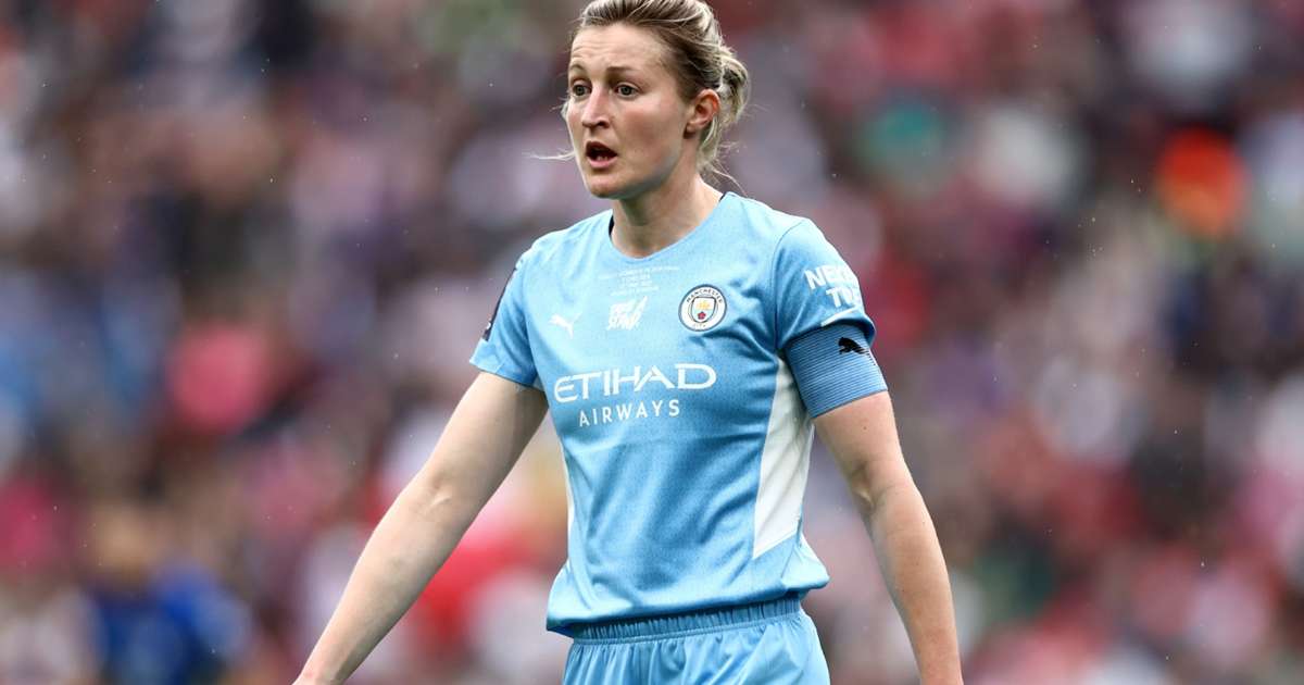 Manchester United vs Manchester City LIVE: Women's Super League