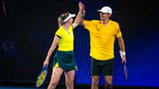United Cup: De Minaur bounces back to help Australia through, Italy drop out