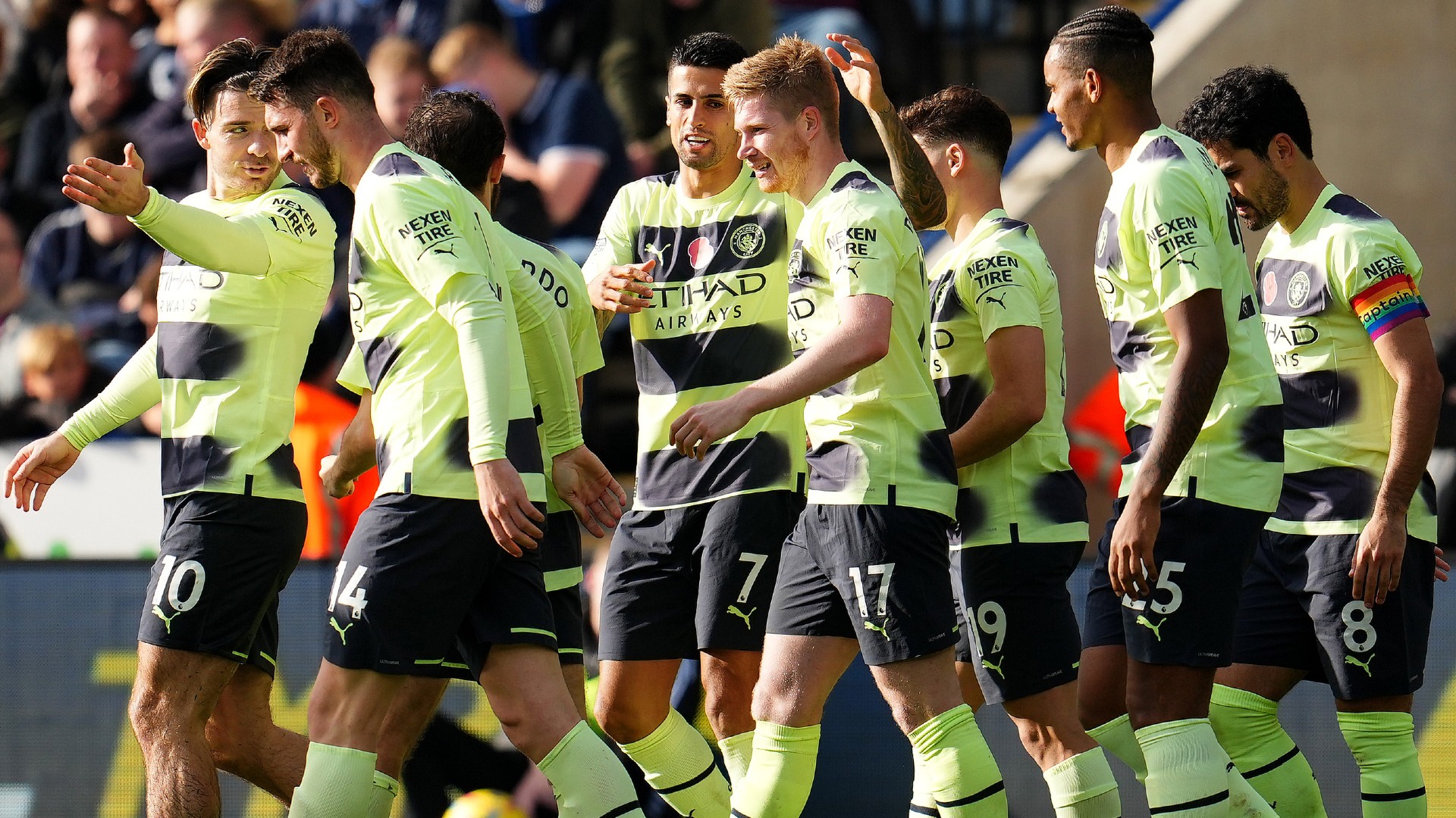 Leicester City 0-1 Manchester City: Stunning De Bruyne free-kick sends Guardiola's men top