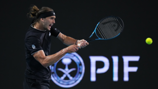 Zverev wins two tie-breaks to reach Miami Open quarters