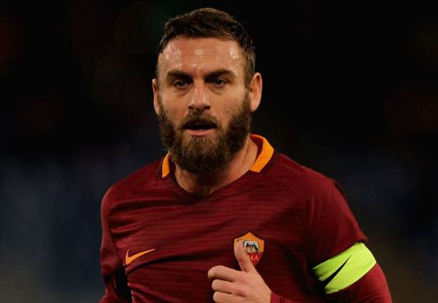 daniele-de-rossi-cropped_p7q6pt8ljiwf1novnrx9ym46a.jpg