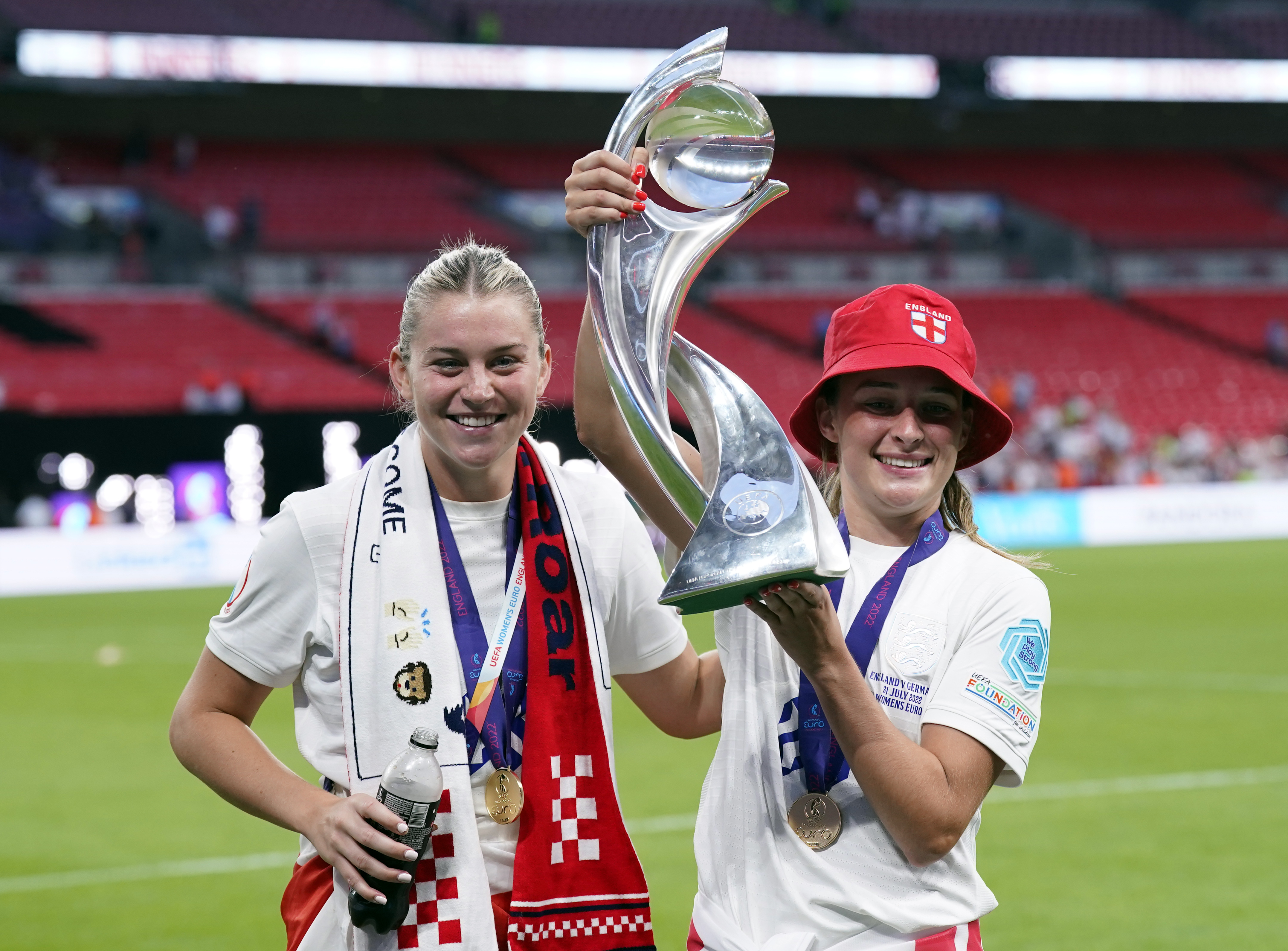 Alessia Russo (left) and Ella Toone celebrate England's victory at Euro 2022