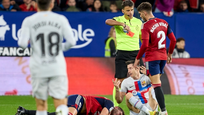 Robert Lewandowski was sent off against Osasuna