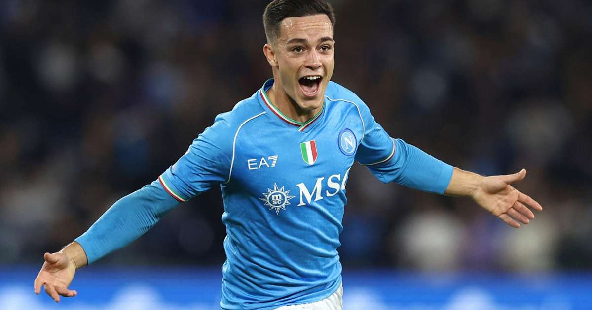 Giacomo Raspadori Chứng Minh Giá Trị Với Khả Năng Di Chuyển Và Ghi Bàn Quá Linh Hoạt - Phân Tích Chi Tiết Về Một Ngôi Sao Ti Tiềm Năng Của Bóng Đá Hiện Đại