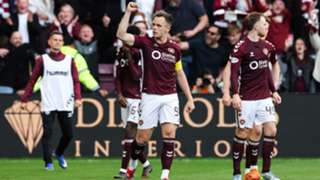 Hearts 2-1 Rangers: Shankland caps comeback win against title rivals