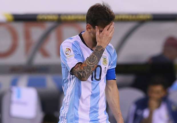 Maradona calls on Messi to continue with Argentina
