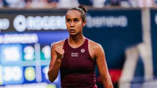 Andreeva dumped out of Canadian Open by home favourite Fernandez