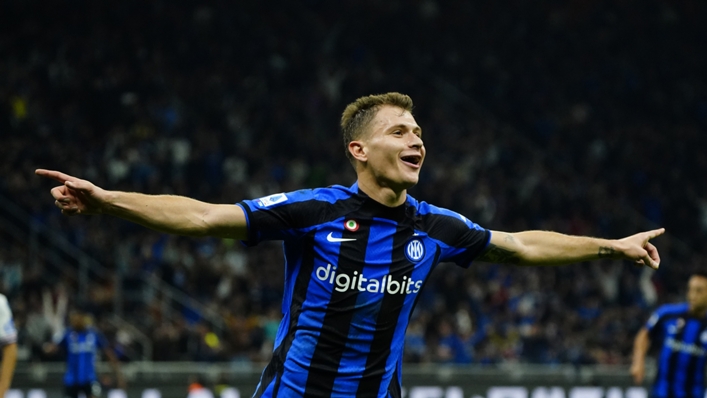 Nicolo Barella celebrates scoring against Sampdoria