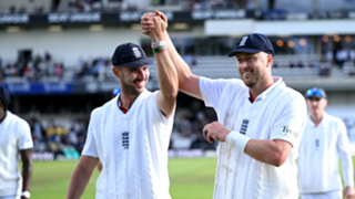 Tongue and Robinson star for England on opening day of Pakistan Test