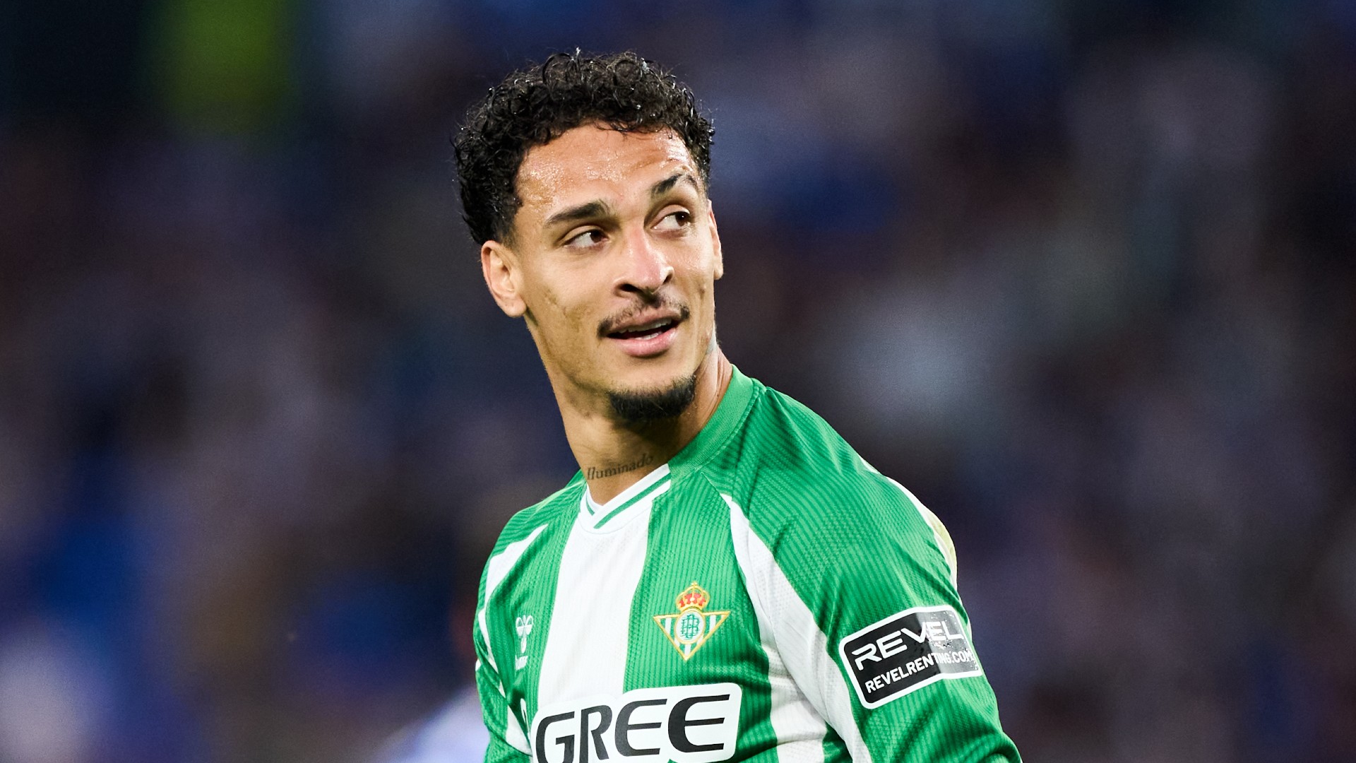 Antony non rimpiange la scelta di lasciare il Manchester United per