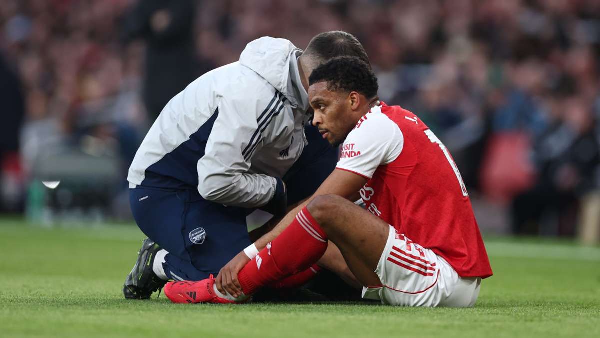 Arteta: Timber doing everything he can to return from injury
