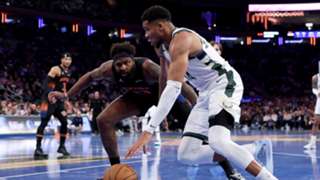 Antetokounmpo urges Bucks to fix 'mindset' amid losing streak
