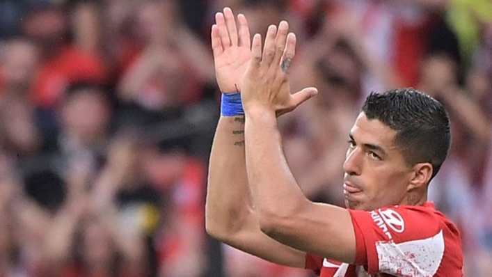 Luis Suarez waves farewell at the Wanda Metropolitano