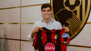 Bournemouth bolster defence with signing of Sevilla full-back Juanlu