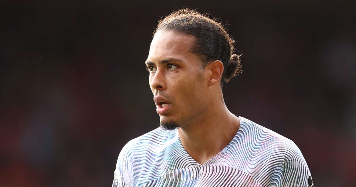 Van Dijk driven by World Cup regret as Liverpool refuse to give up on ...