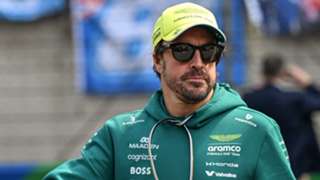 Alonso pokes jab at F1's 'battery world championship' amid Aston Martin struggles