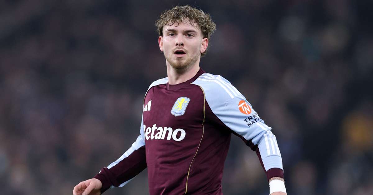 Aston Villa 'damaging' Elliott through lack of playing time, concedes Emery