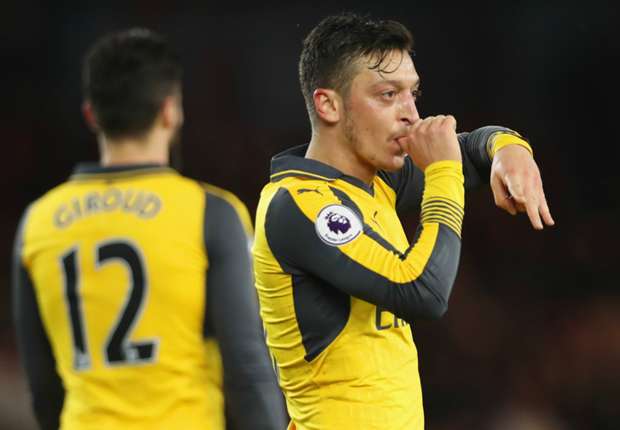 mesut-ozil-cropped_1auevg3fwyt131bgatki6fbkt8.jpg