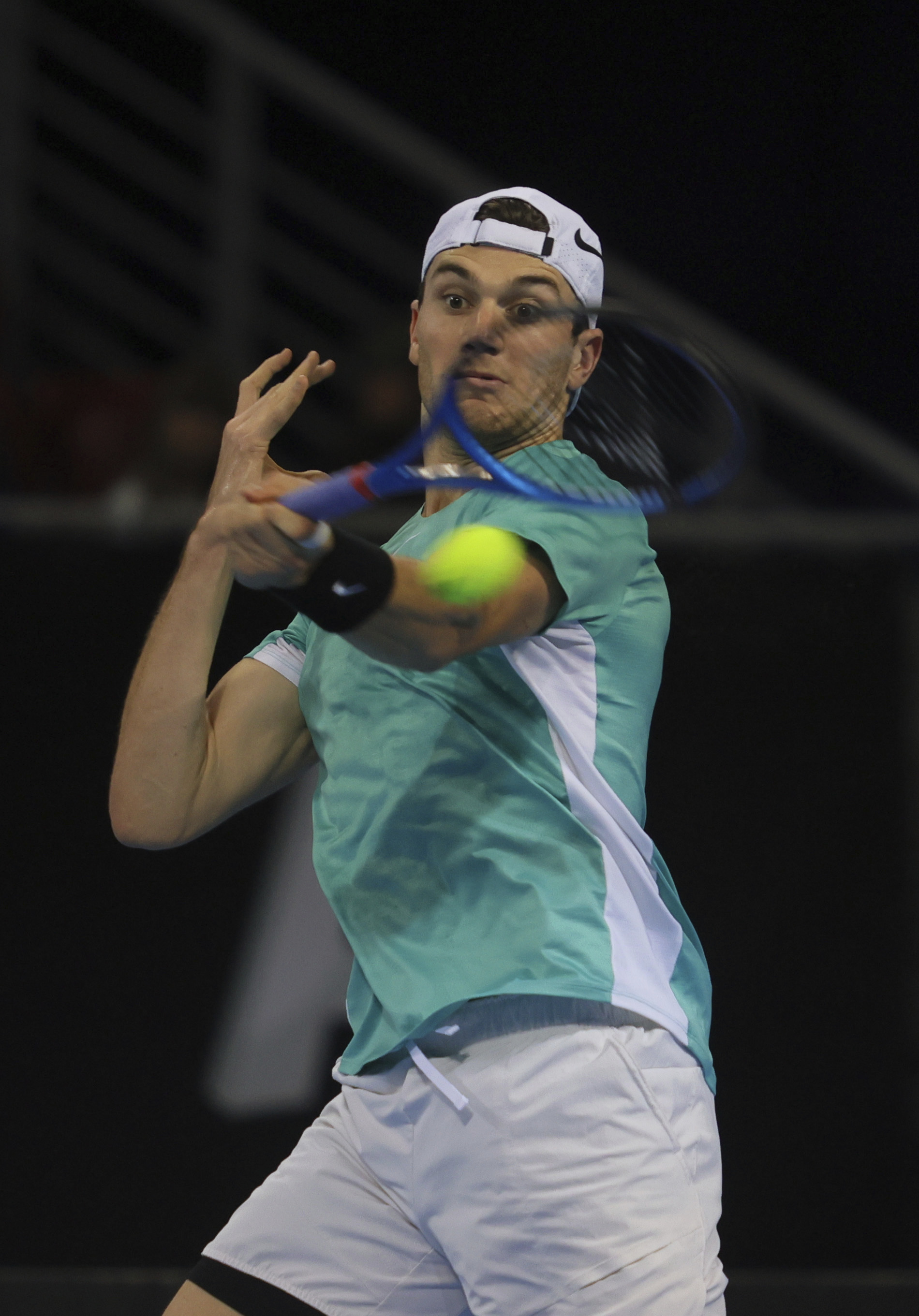 Jack Draper strikes a forehand