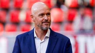 Former Man Utd players could 'help more' instead of criticising, says Ten Hag