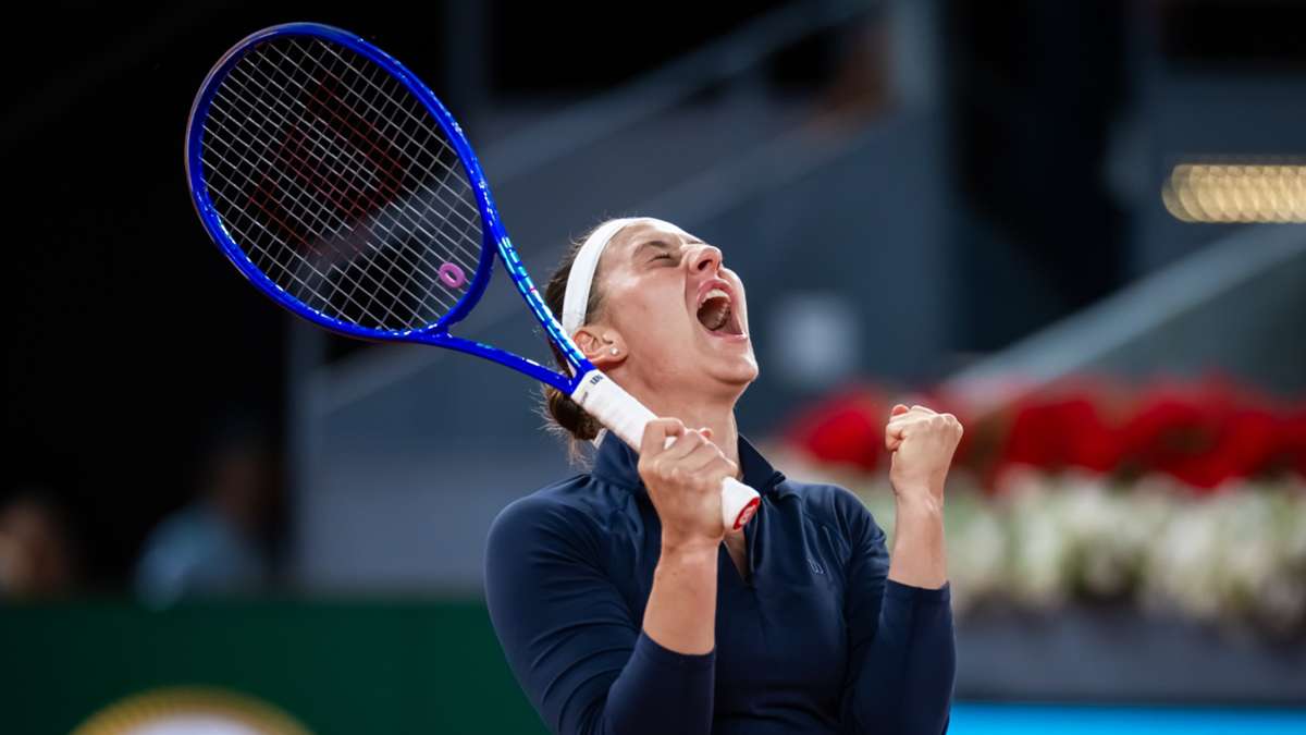 Kostyuk extends best winning run to reach first Madrid semi-final