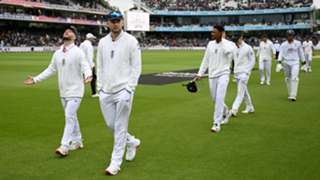 England bowlers hampered by rain on day three against New Zealand