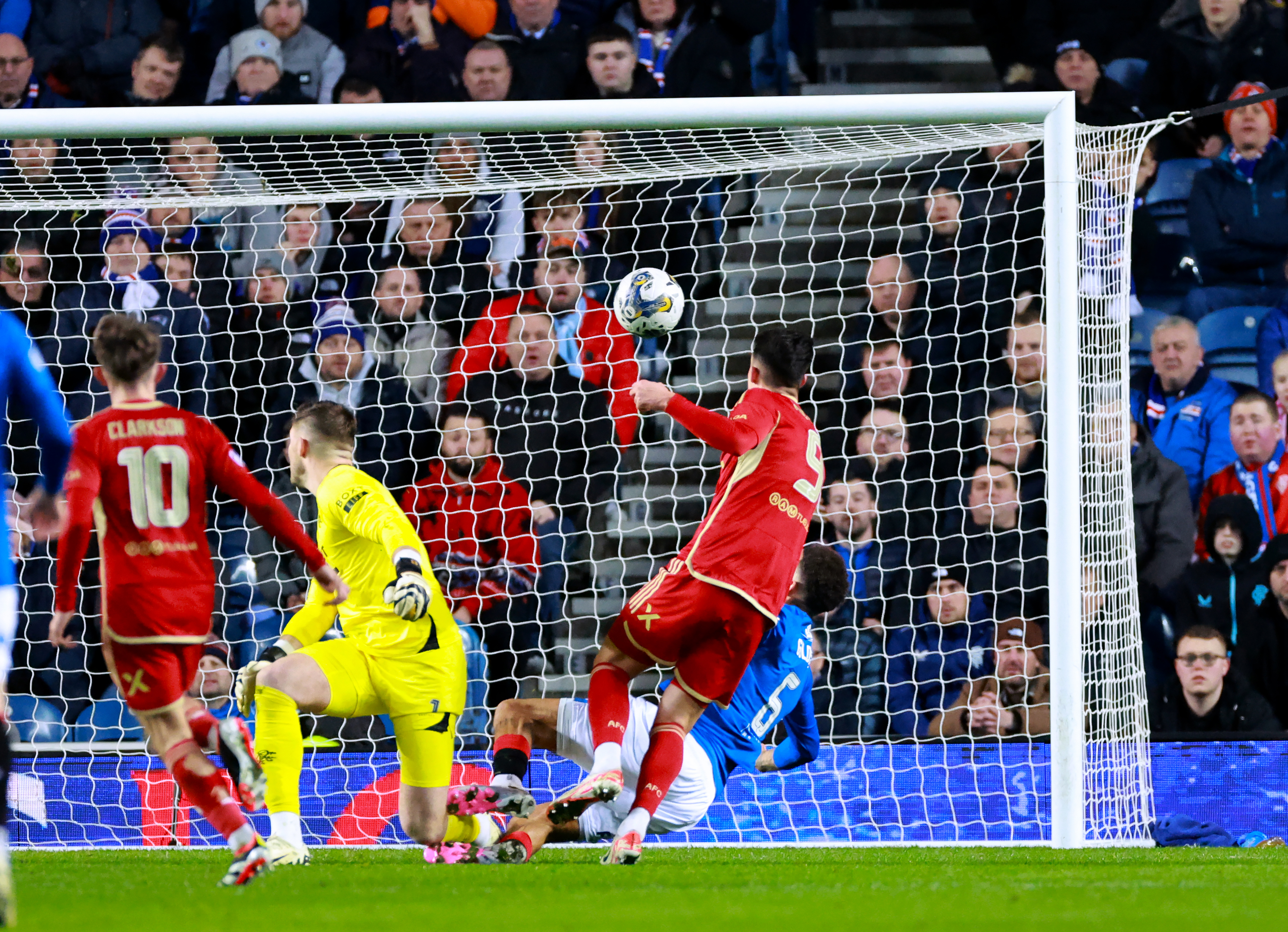 Bojan Miovski netted Aberdeen's first goal under Warnock