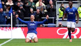 Everton 2-1 Crystal Palace: Grealish's last-gasp winner ends Glasner's unbeaten run