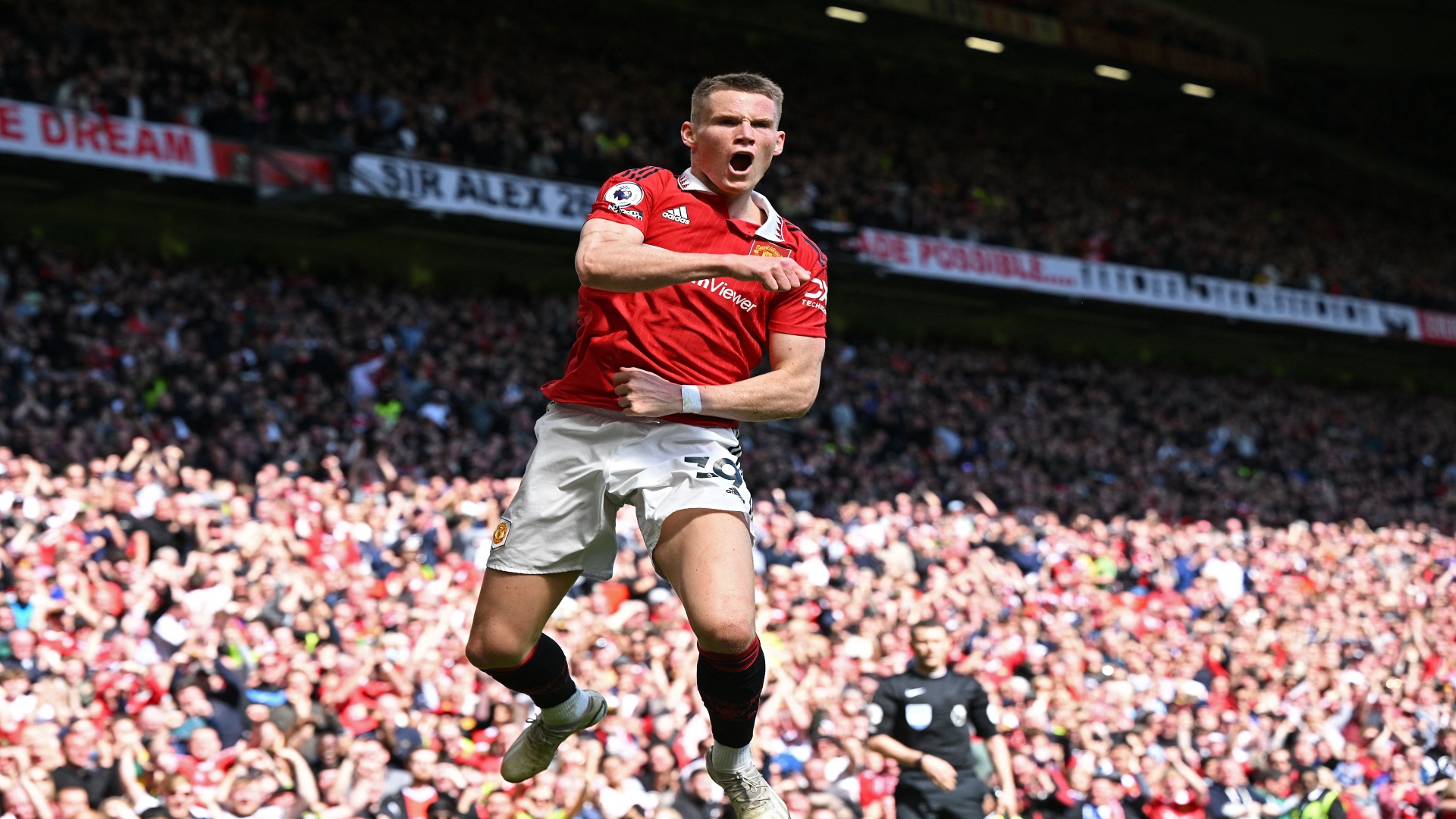 Manchester United 2-0 Everton: McTominay and Martial keep Red Devils on course for Champions League