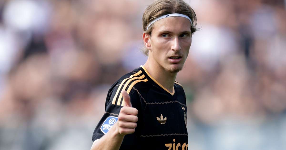 PSG confirm Mika Godts signing on five-year deal from Ajax