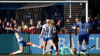 Chelsea fight back to draw with Brighton, Man Utd close ground in WSL