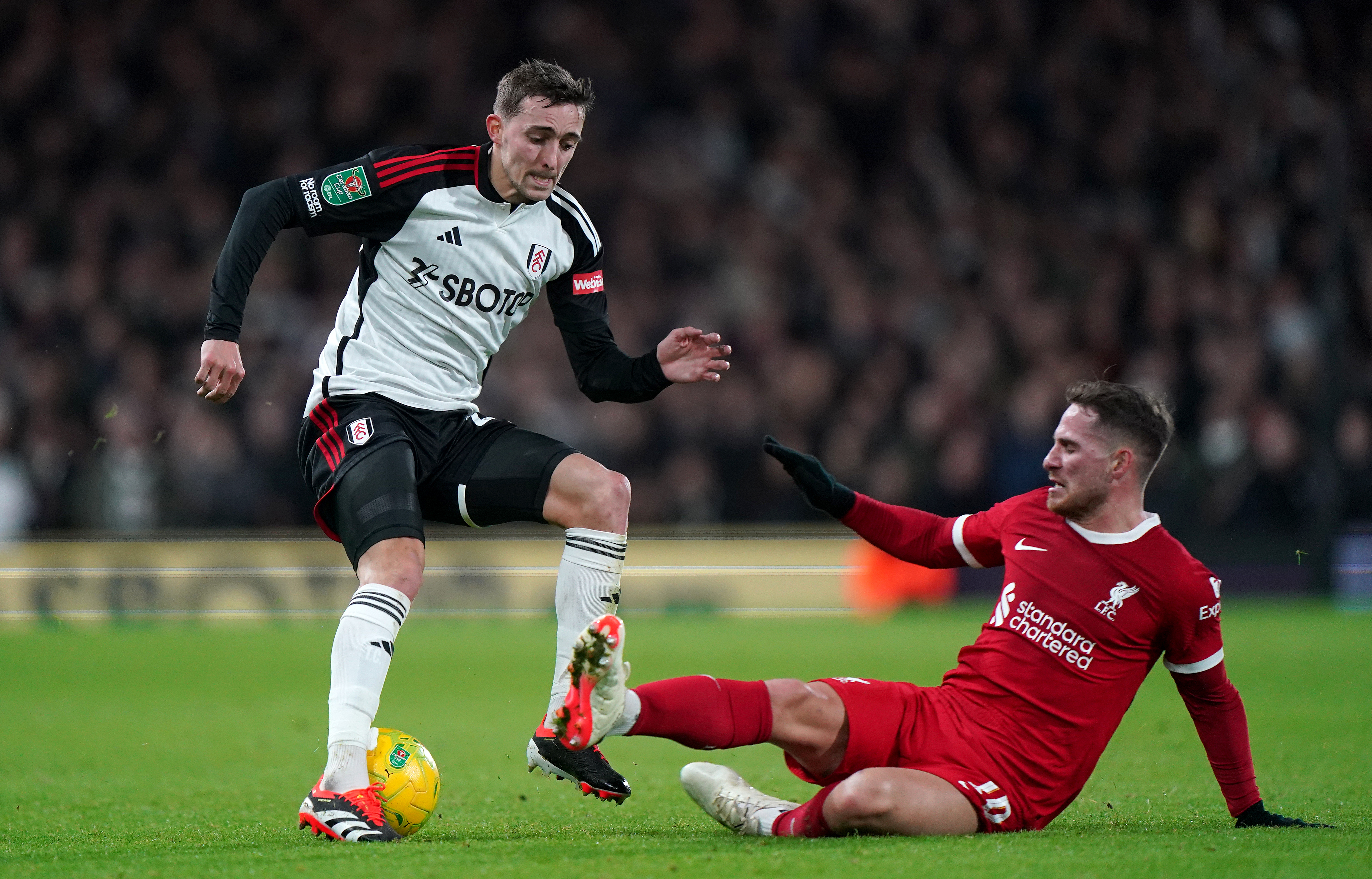 Fulham’s Timothy Castagne and Liverpool’s Alexis Mac Allister