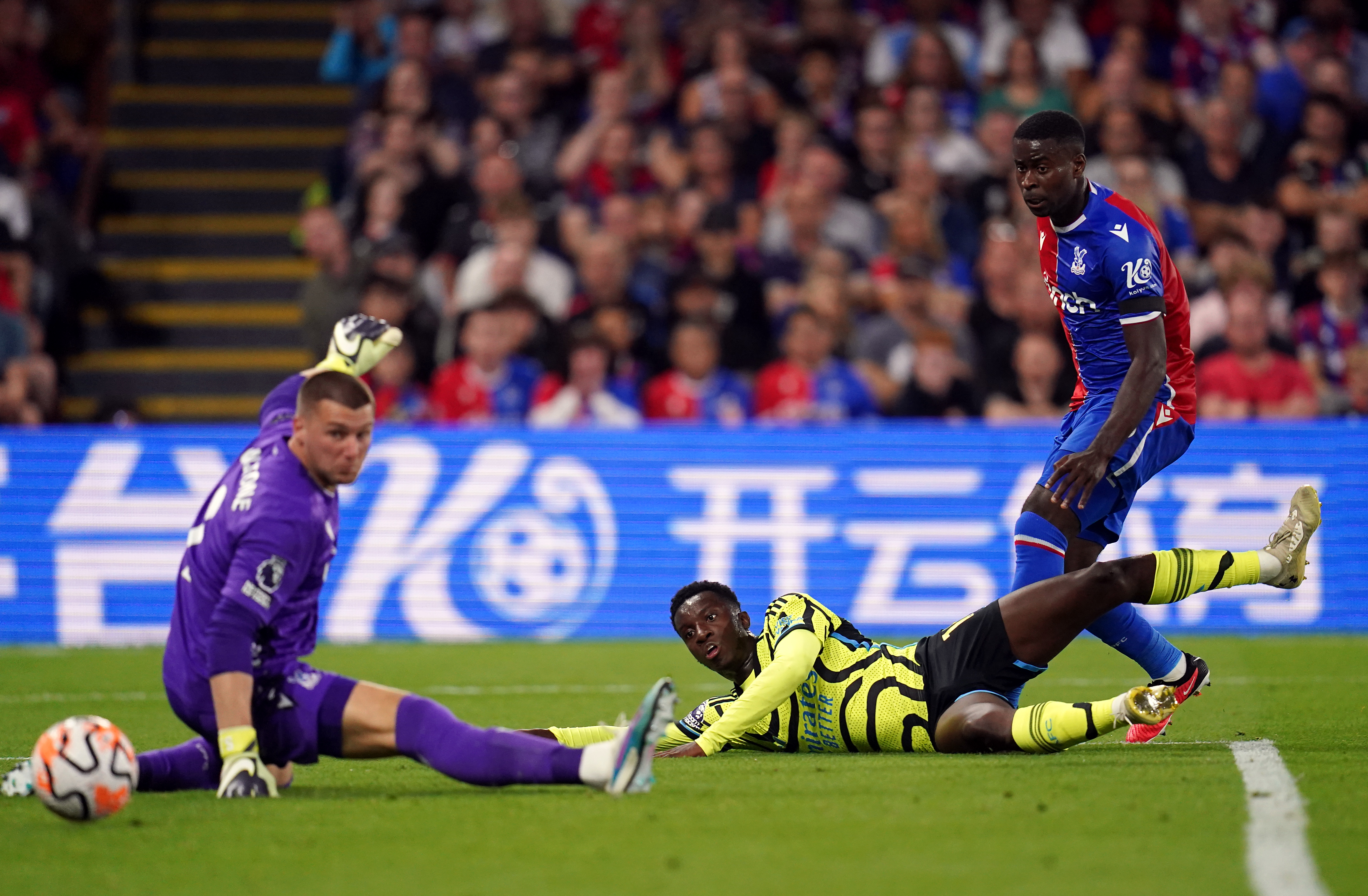 Crystal Palace 0-1 Arsenal: Martin Odegaard penalty secures win for Gunners  as Takehiro Tomiyasu sees red, Football News