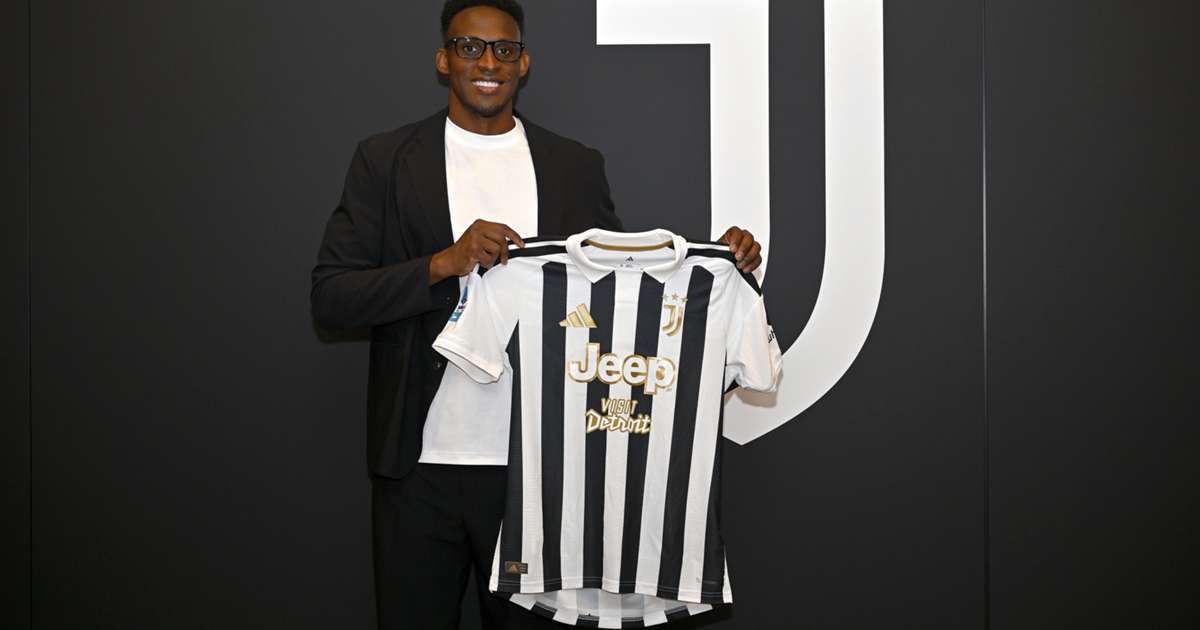 Juventus complete signing of Jhon Lucumi from Bologna in €19.5m deal