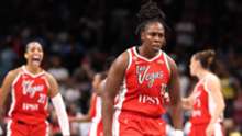 Gray's late jumper lifts Aces over Dream