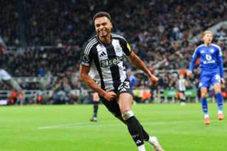 Newcastle United 4-0 Leicester City: Ruthless hosts inflict Van Nistelrooy's first loss