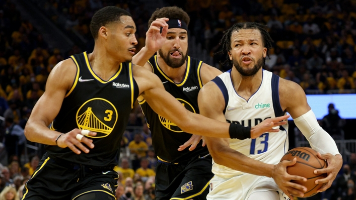 Jordan Poole and Klay Thompson harass Jalen Brunson in the Warriors' big Game 1 win