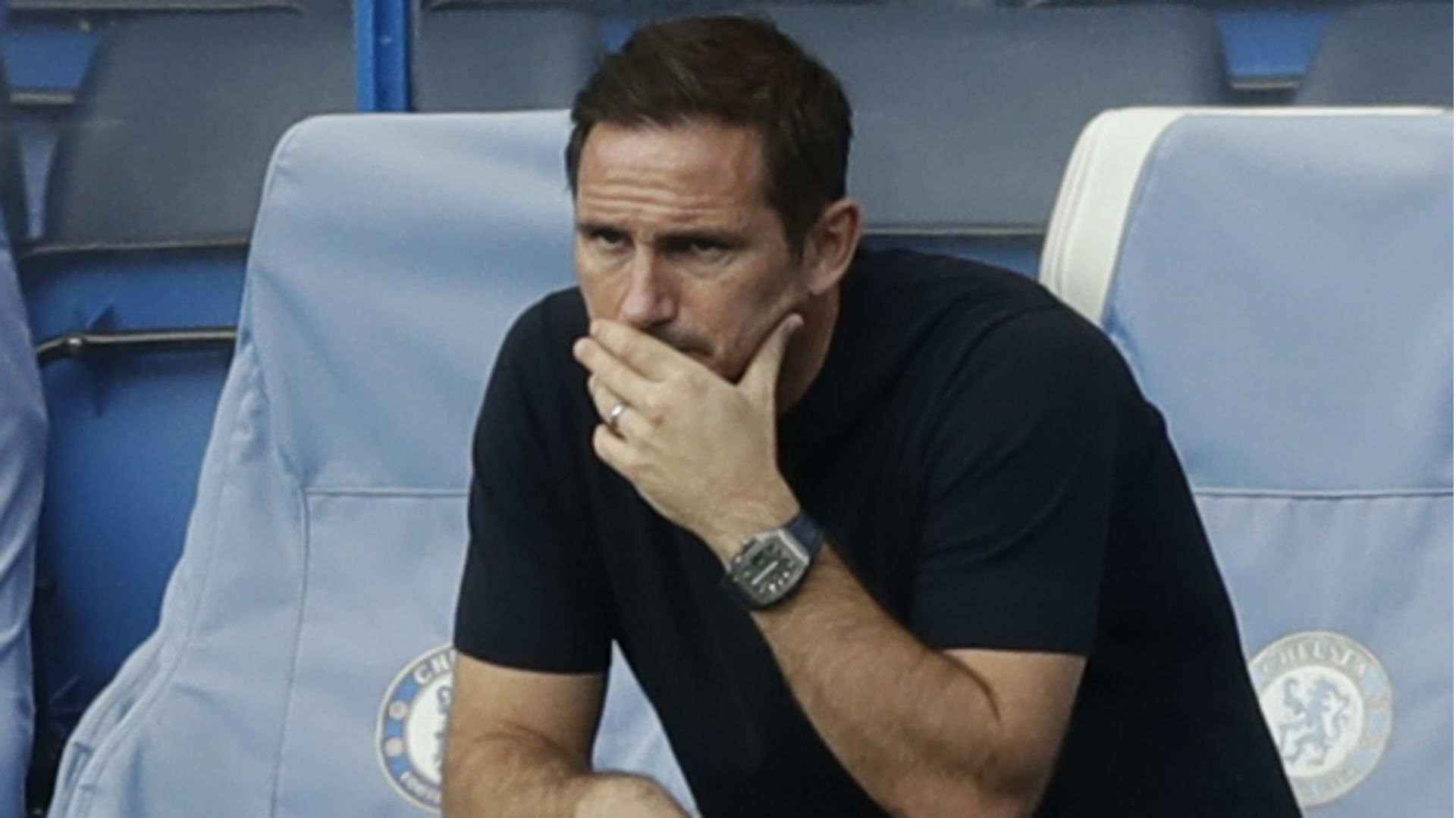 Former Chelsea boss Frank Lampard is in the running to take charge at Everton
