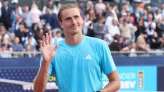 Zverev outclasses Diallo to continue quest for fourth Munich crown