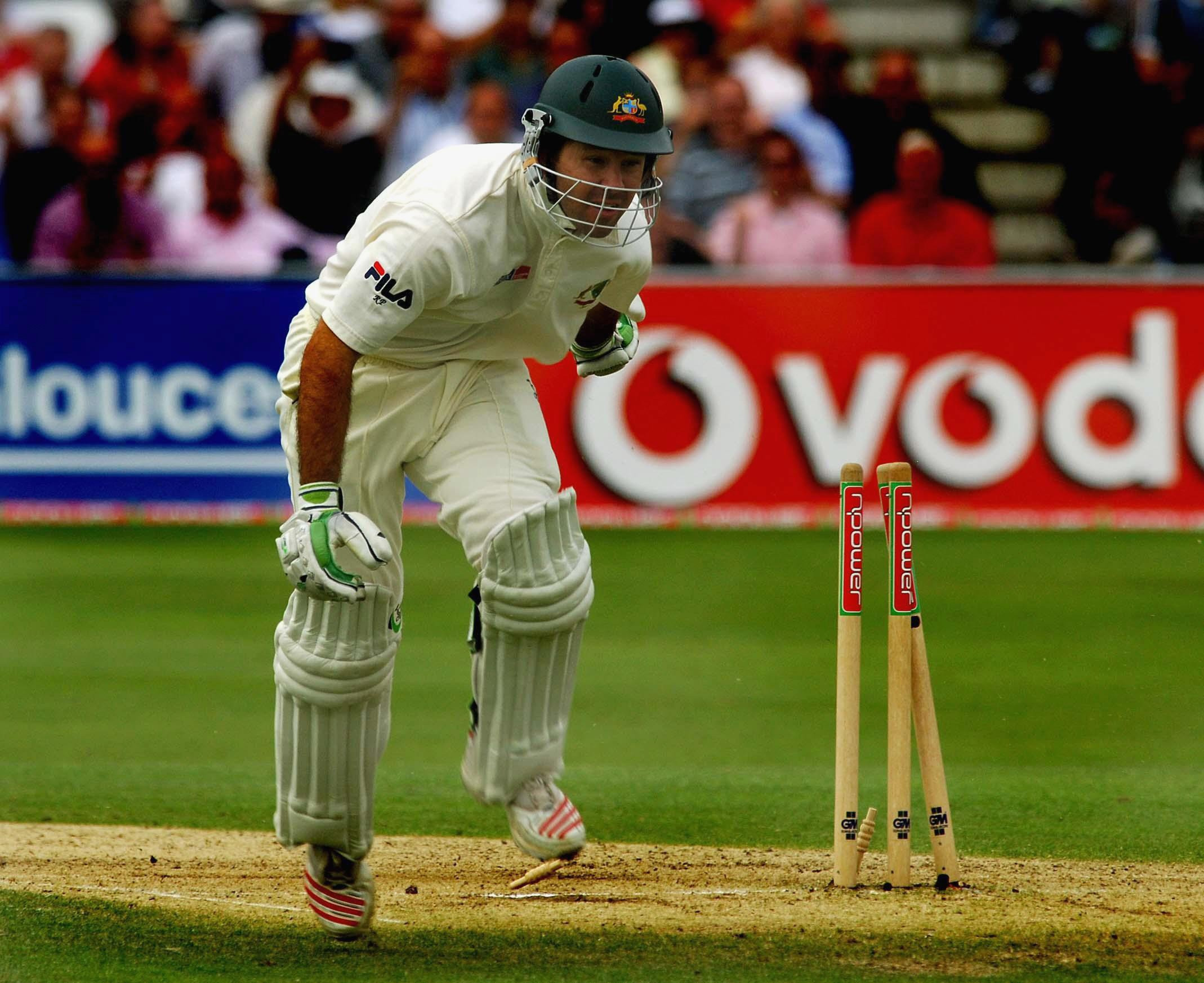 The incident was compared to Australia captain Ricky Ponting being run out by England substitute fielder Gary Pratt during the 2005 series