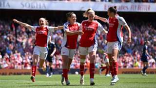 WSL: Arsenal beat Man Utd to finish second behind invincible Chelsea
